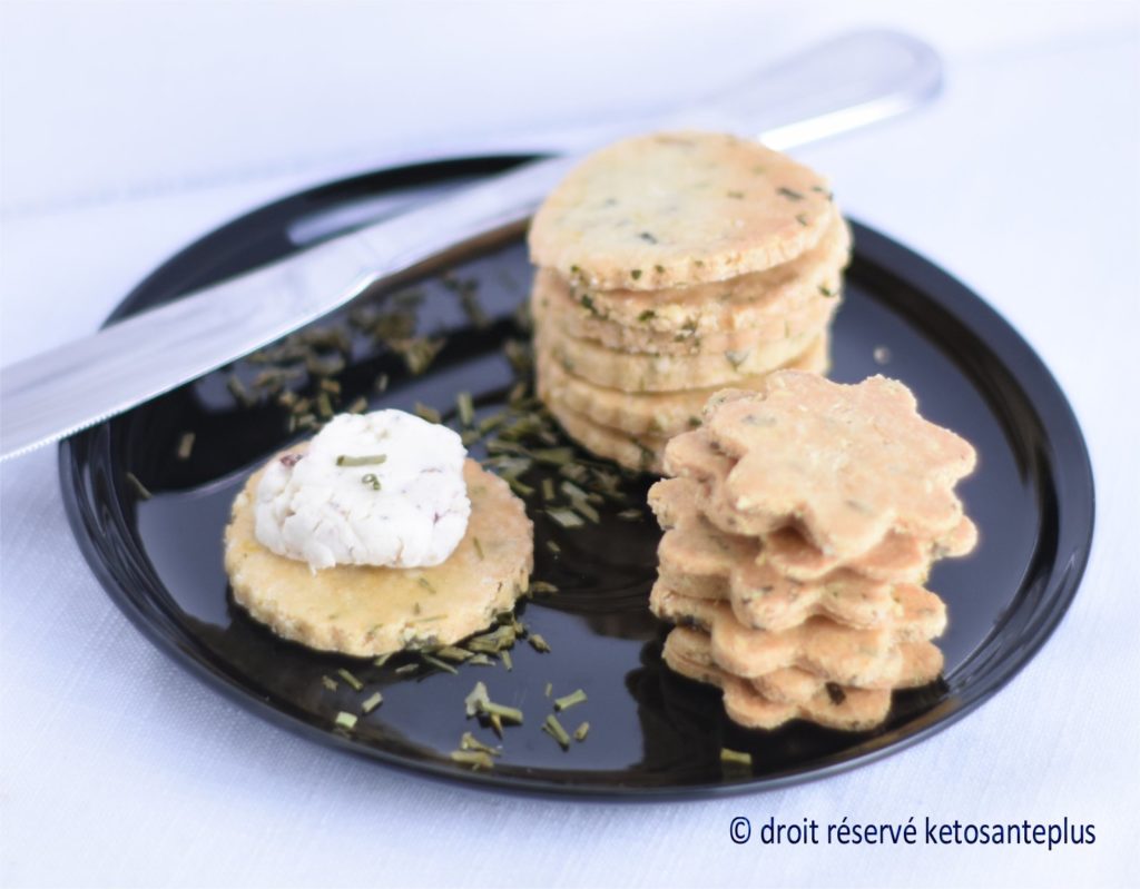 Craquelins à la crème sure et ciboulette keto