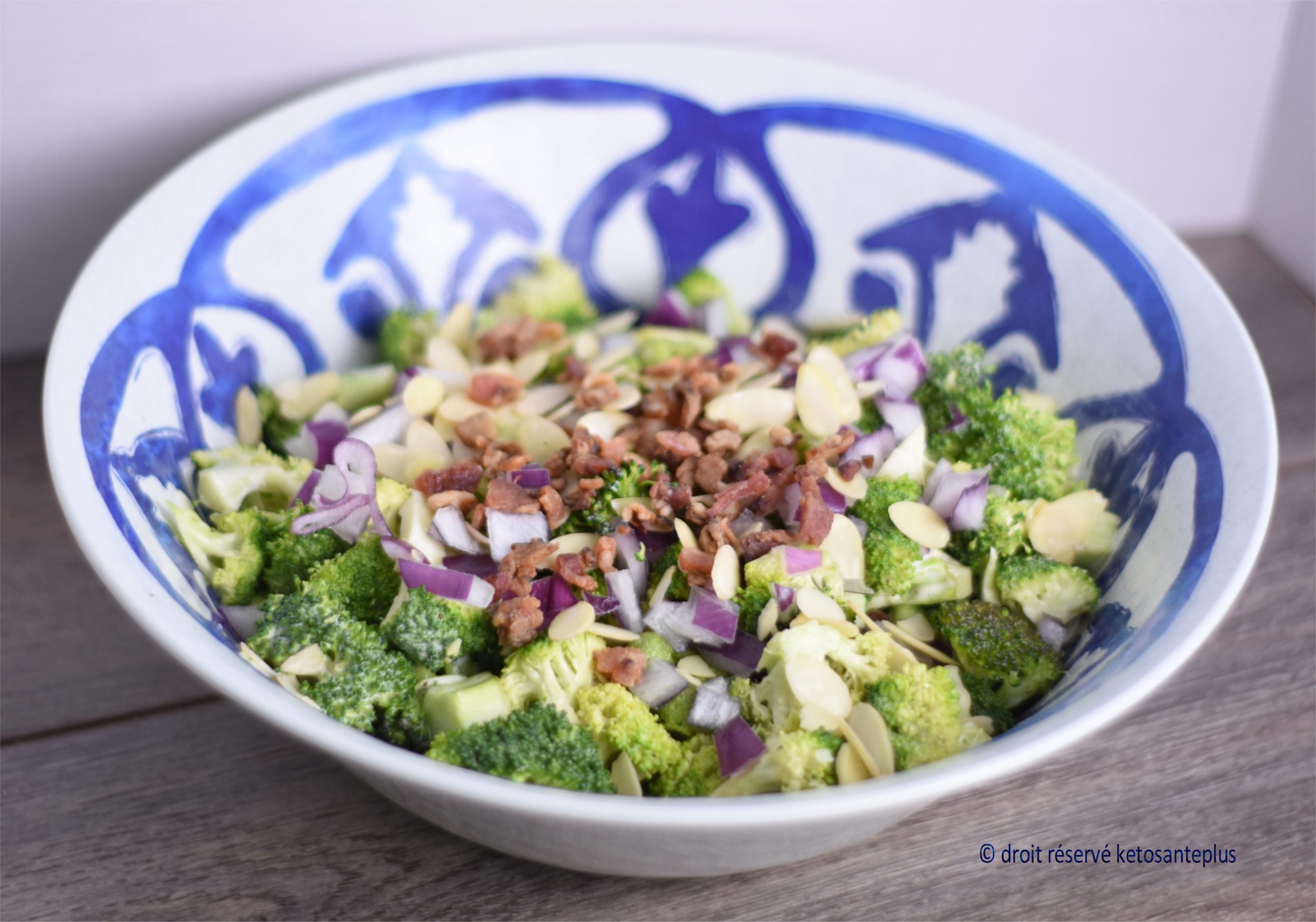 Salade de brocoli keto