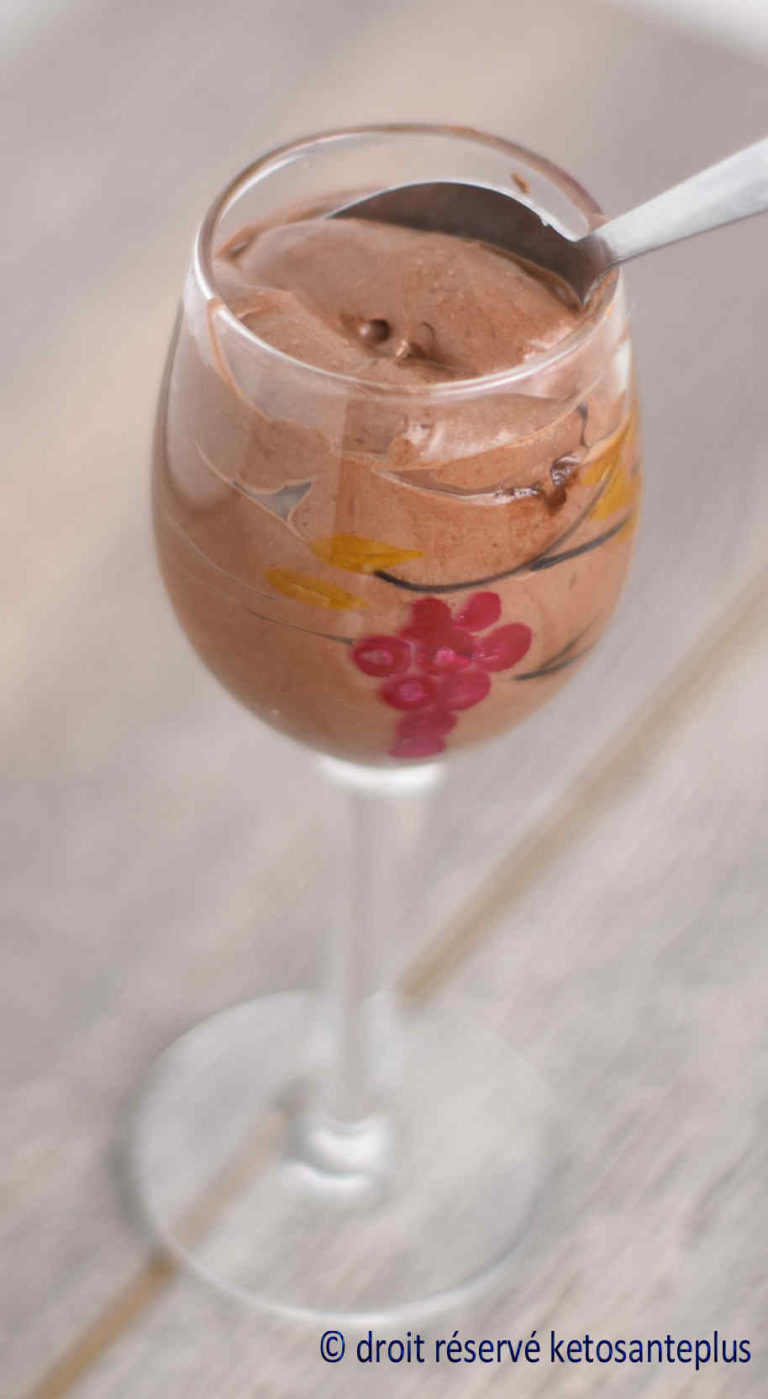 Pouding au chocolat keto / cétogène / vegan / sans produit laitier