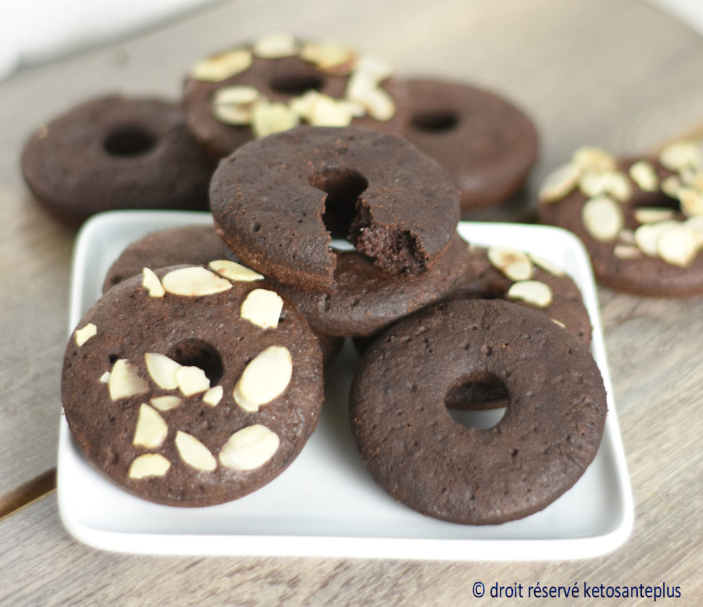 Beignes keto au chocolat